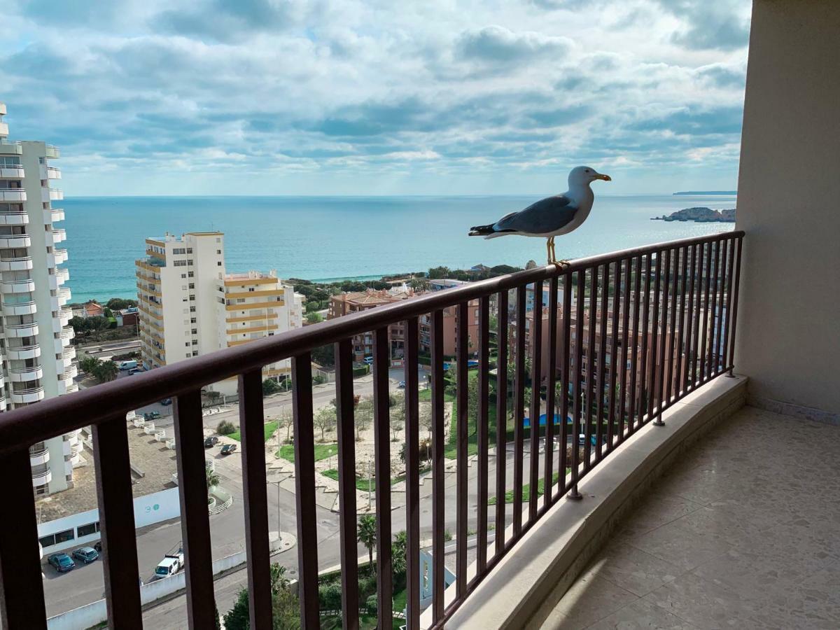 Panoramic Apartment In Portimao: Ocean View, Wifi エクステリア 写真