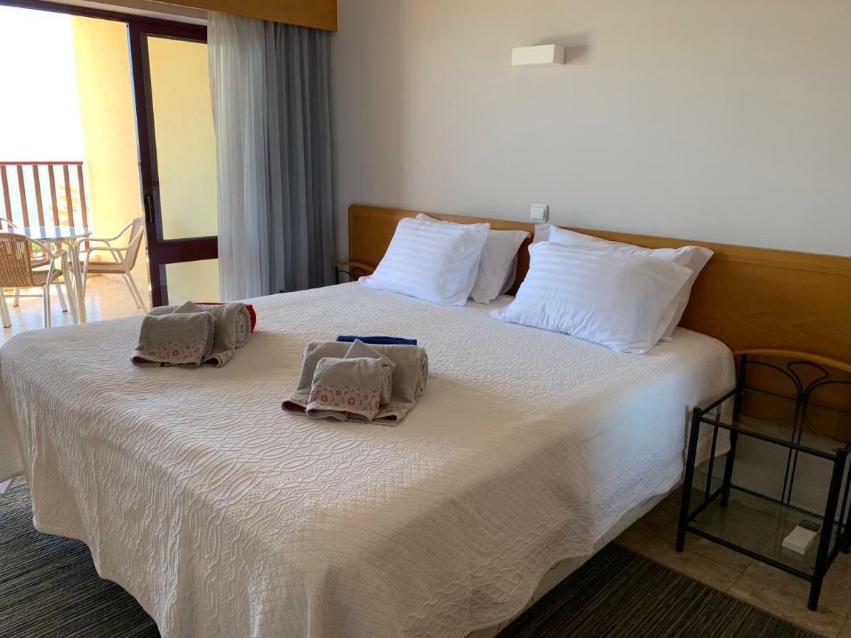 Panoramic Apartment In Portimao: Ocean View, Wifi エクステリア 写真